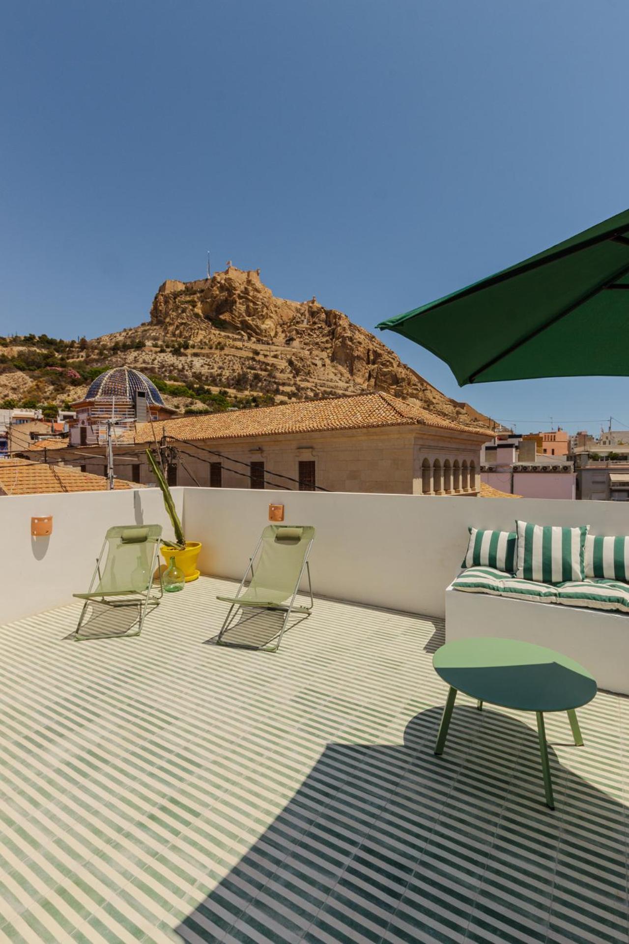 Penthouse With Breathtaking Views Of Heart Of Аликанте Екстериор снимка